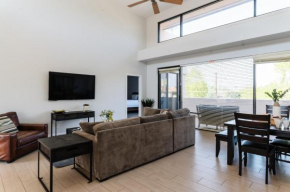 Ivory II By AvantStay Gorgeous Spacious Home w Views Close To Old Town